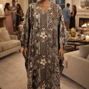 Black and White Patterned Kaftan, Boho Chic, Elegant Core. Ethnic, Satin, O/S